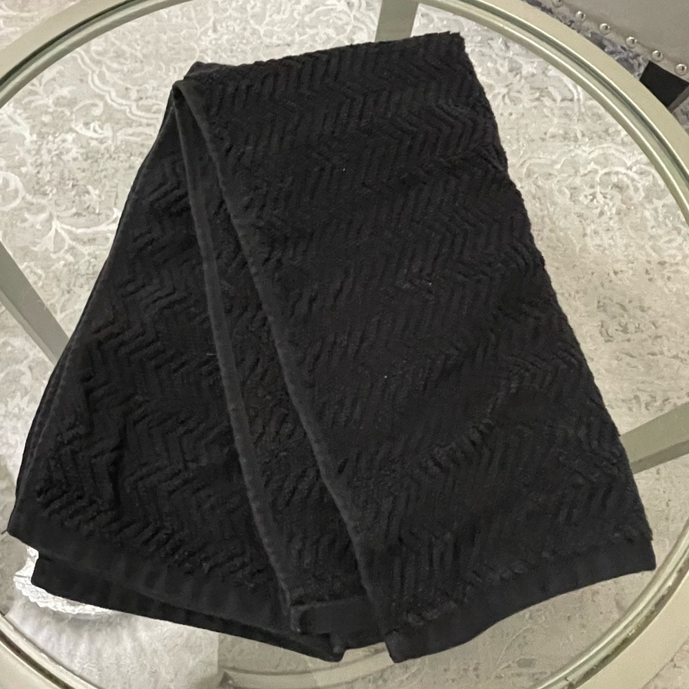 Tommy Hilfiger 27”x15” Black Cotton Hand Towels (2)